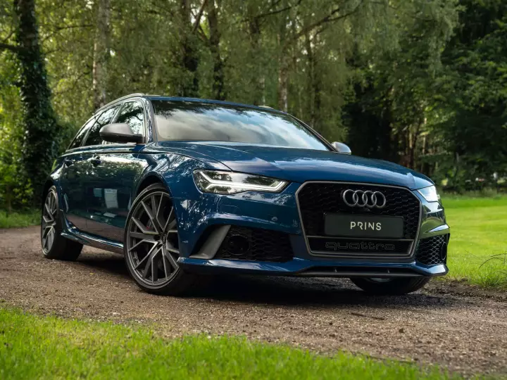 Audi RS6 Avant (C7) painted in Ascari Blue