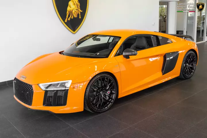 Audi R8 (4S) painted in Solar Orange