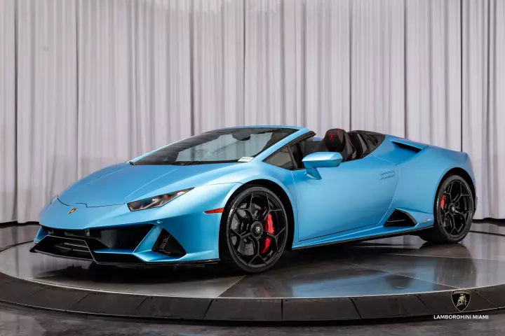 Lamborghini Huracán EVO Spyder (LP640-4) painted in Blu Arione