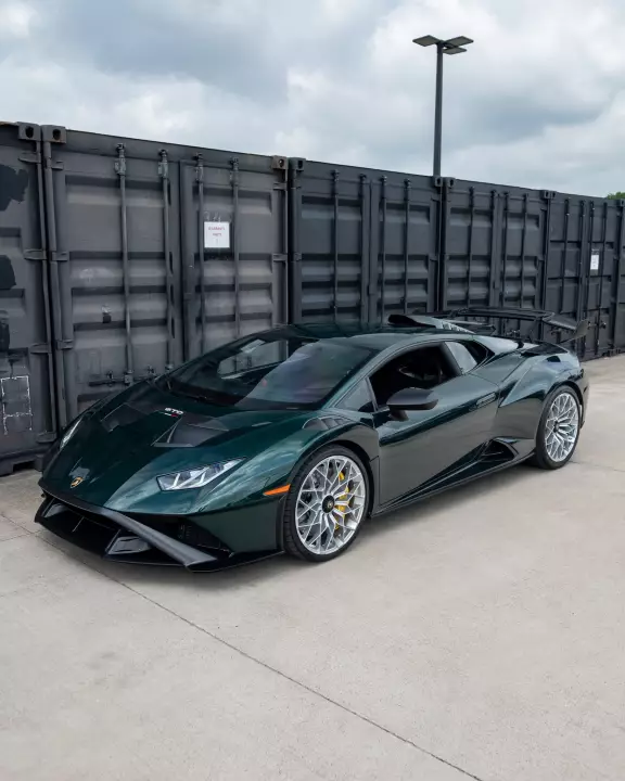 Lamborghini Huracán STO (LP640-2) painted in Verde Hydra