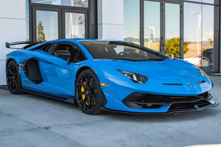 Lamborghini Aventador SVJ (LP770-4) painted in Blu Le Mans
