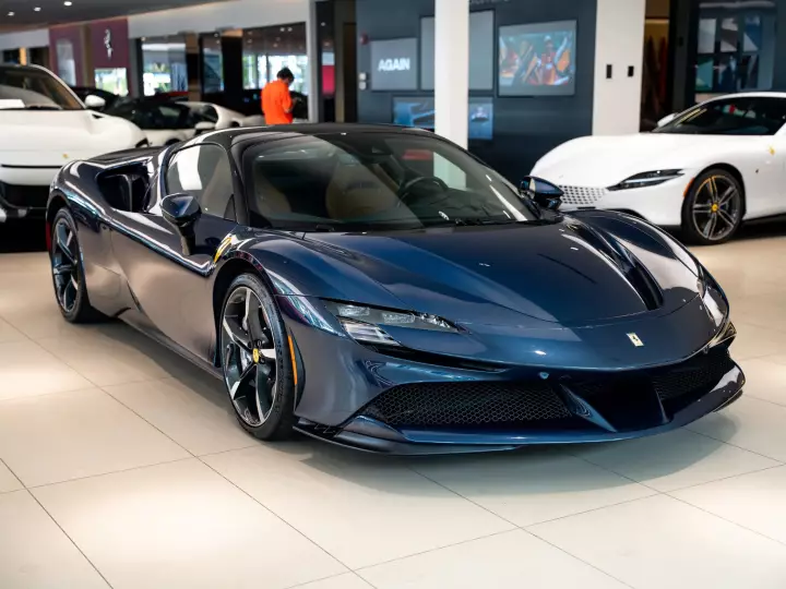 Ferrari SF90 Spider painted in Blu Swaters