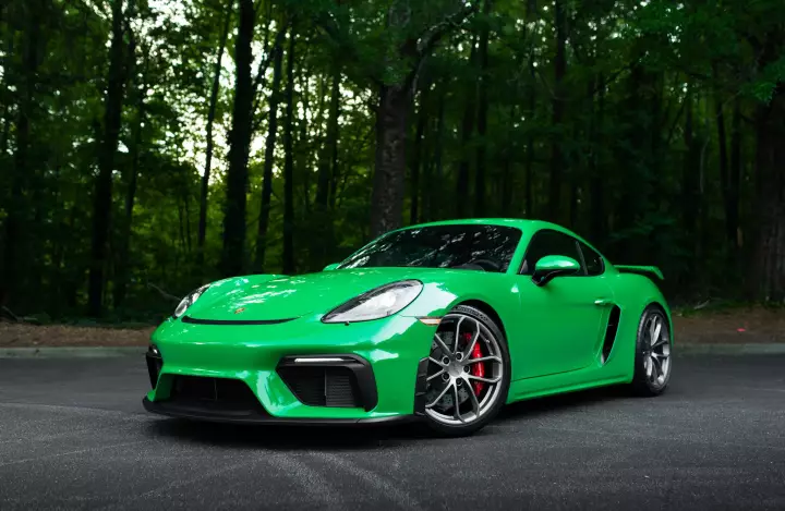 Porsche 718 Cayman GT4 (982) painted in Python Green