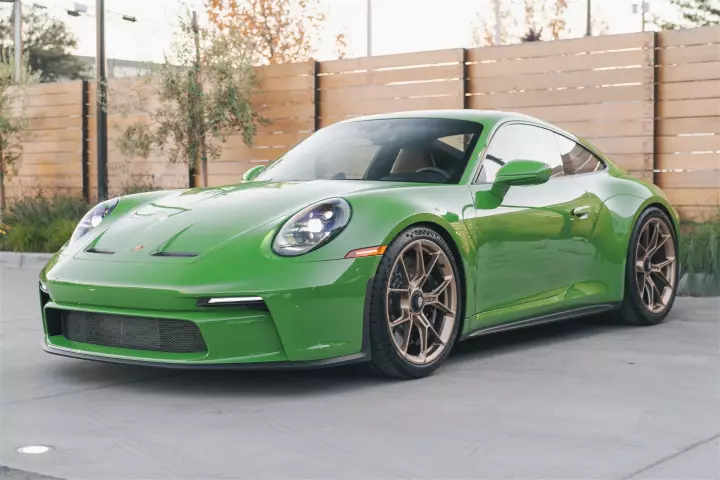 Porsche 911 GT3 Touring (992.1) painted in Willow Green