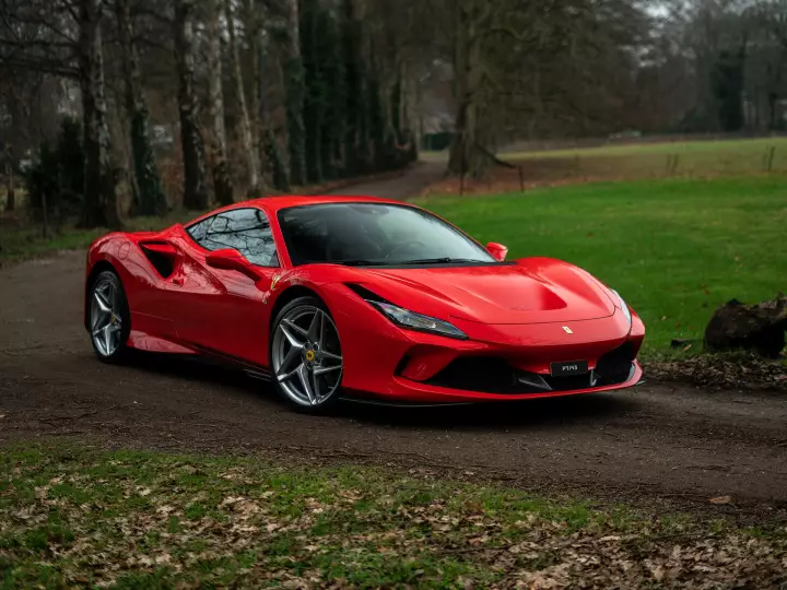 Ferrari F8 Tributo painted in Rosso Scuderia
