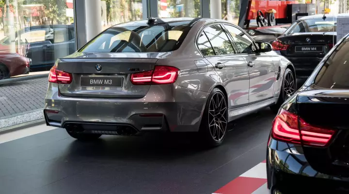 BMW M3 (F80) painted in Jubilee Silver