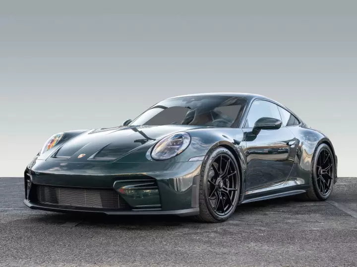 Porsche 911 GT3 Touring (992.2) painted in Forest Green Metallic