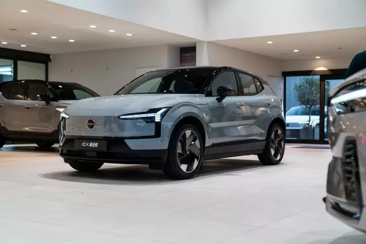Volvo EX30 painted in Vapour Grey