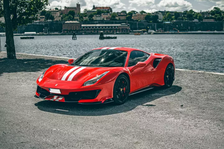 Ferrari 488 Pista painted in Rosso Scuderia