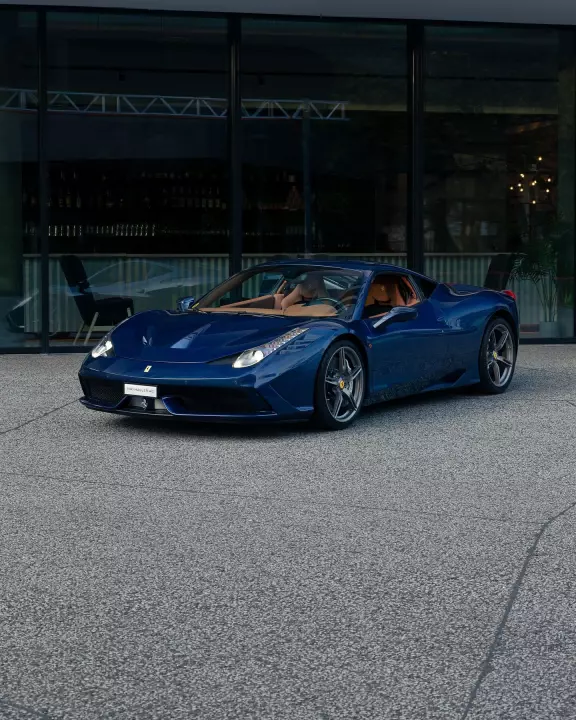 Ferrari 458 Speciale painted in Blu Tour de France