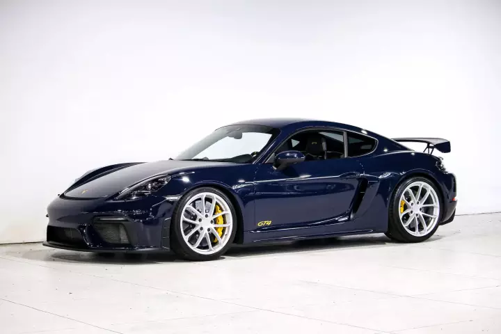 Porsche 718 Cayman GT4 (982) painted in Dark Sea Blue