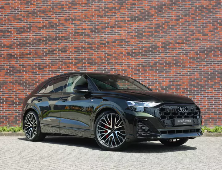 Audi Q8 painted in Dark Olive Metallic