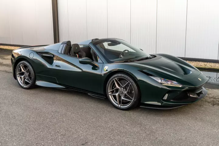 Ferrari F8 Spider painted in Verde British Racing