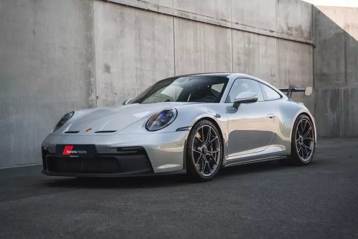Porsche 911 GT3 (992.1) painted in Dolomite Silver Metallic