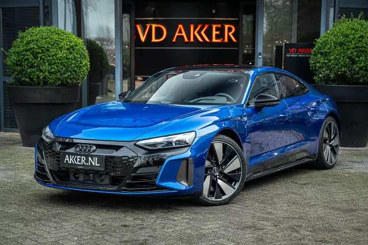 Audi RS e-tron GT painted in Sepang Blue