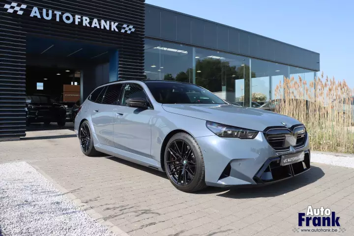 BMW M5 Touring (G99) painted in Storm Bay