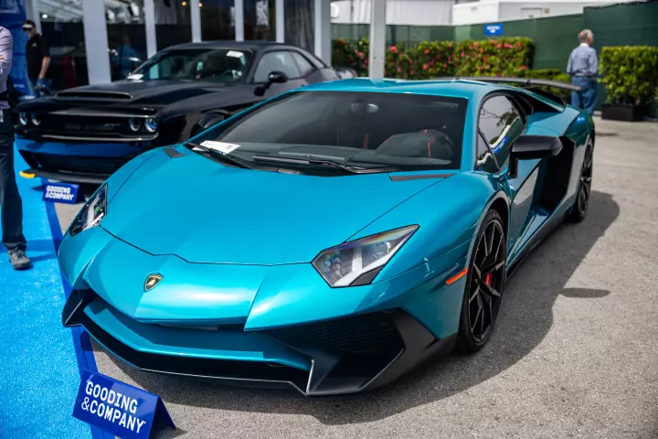 Lamborghini Aventador SuperVeloce (LP750-4) painted in Verde Artemis