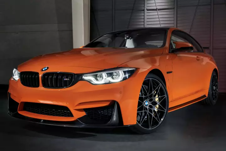BMW M4 (F82) painted in Fire Orange III