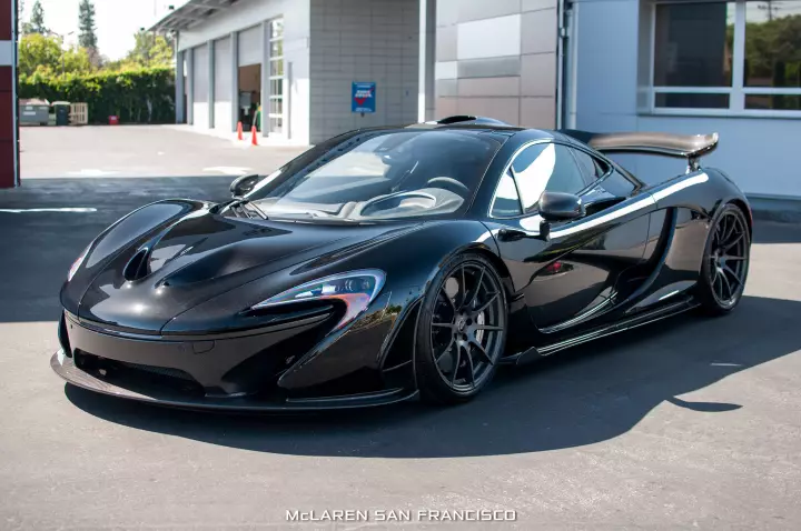 McLaren P1 painted in Carbon Black