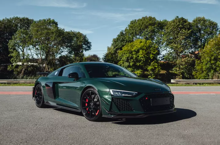 Audi R8 V10 GT RWD (4S) painted in Goodwood Green