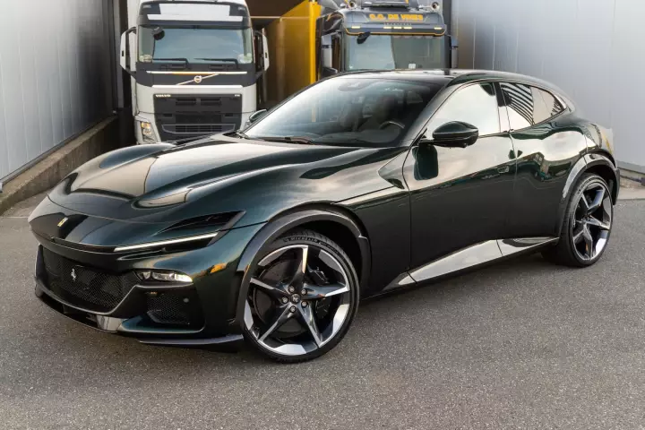 Ferrari Purosangue painted in Verde British Racing