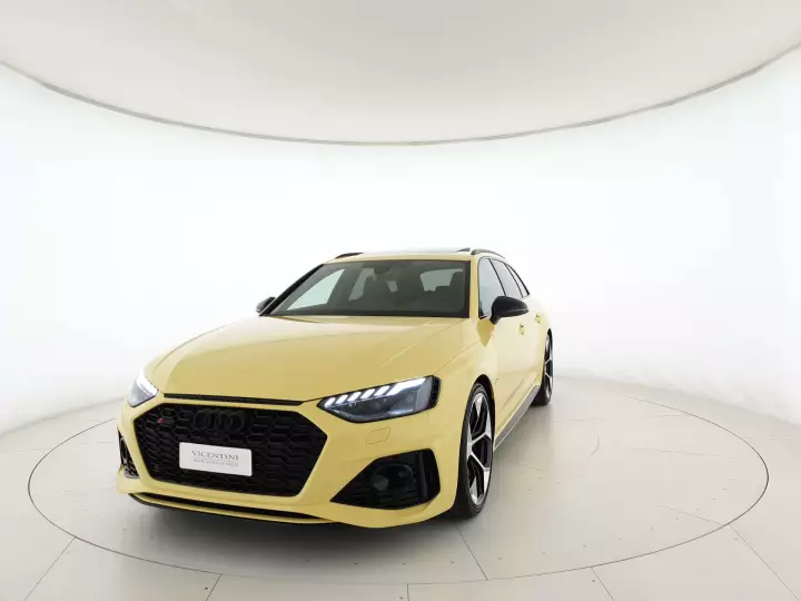 Audi RS4 Avant (B9) painted in Helios Yellow
