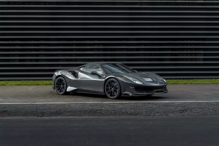 Ferrari 488 Pista painted in Grigio Scuro