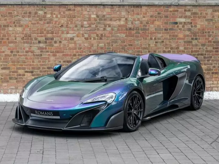 McLaren 675LT Spider painted in Amazon Colour Stream