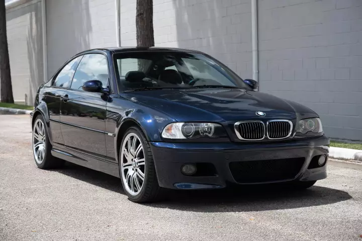 BMW M3 (E46) painted in Night Blue