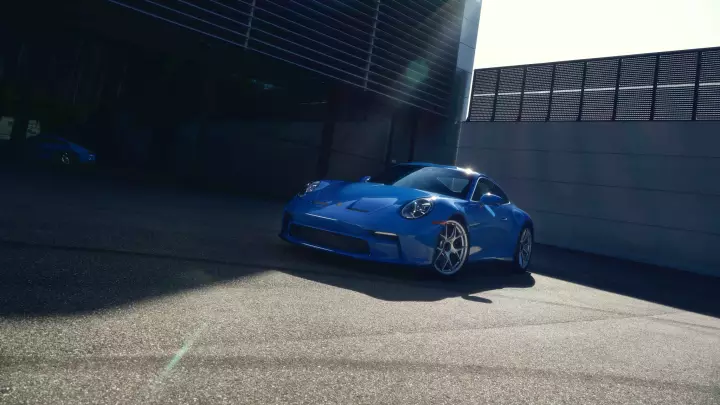 Porsche 911 S/T (992) painted in Dani Blue