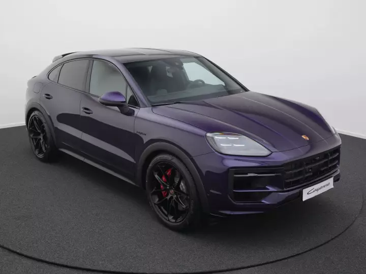 Porsche Cayenne Coupé (E3) painted in Velvet Purple