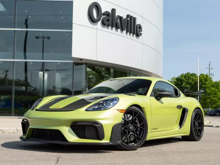Porsche 718 Cayman GT4 RS (982) painted in Peridot Metallic