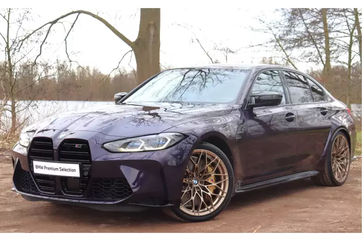 BMW M3 (G80) painted in Venetian Violet