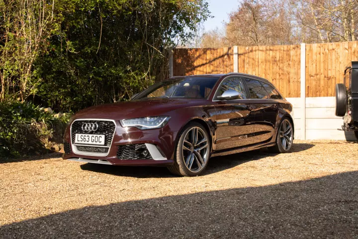 Audi RS6 Avant (C7) painted in Royal Cherry