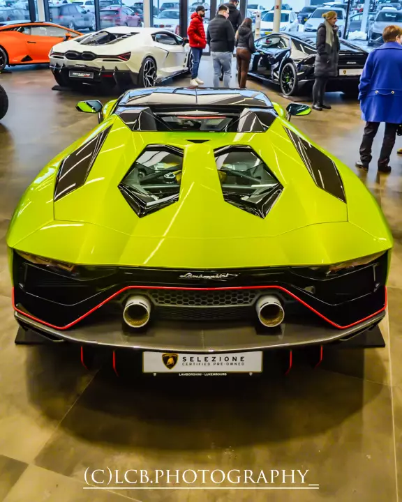 Lamborghini Aventador Ultimae Roadster (LP780-4) painted in Verde Citrea