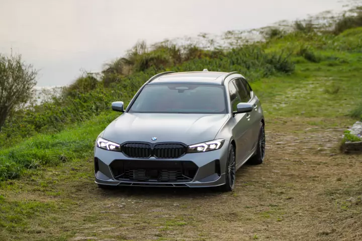 Alpina B3 / D3 Touring (G21) painted in Frozen Pure Grey II