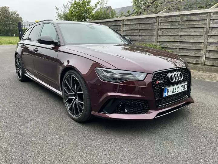 Audi RS6 Avant (C7) painted in Classic Red