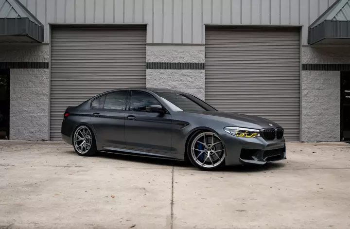 BMW M5 (F90) painted in Frozen Dark Grey