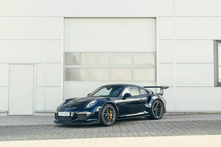 Porsche 911 GT3 RS (991.1) painted in Night Blue Metallic