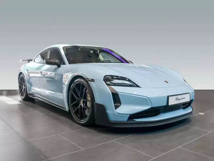 Porsche Taycan Turbo GT painted in Gulf Blue