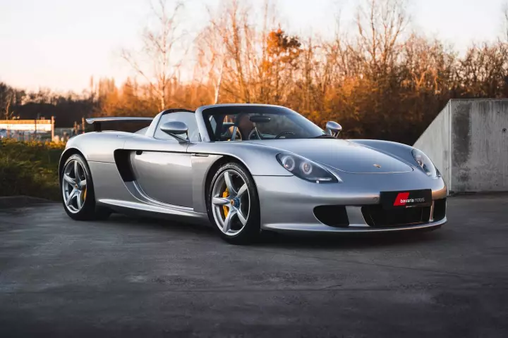 Porsche Carrera GT painted in GT Silver Metallic