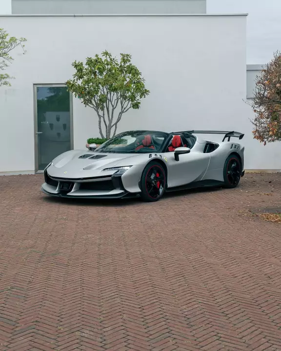 Ferrari SF90 XX Spider painted in Alluminio Opaco