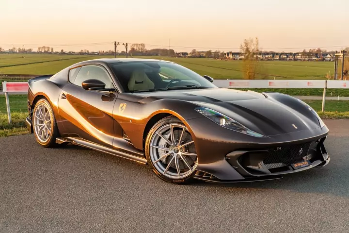 Ferrari 812 Competizione painted in Brunito