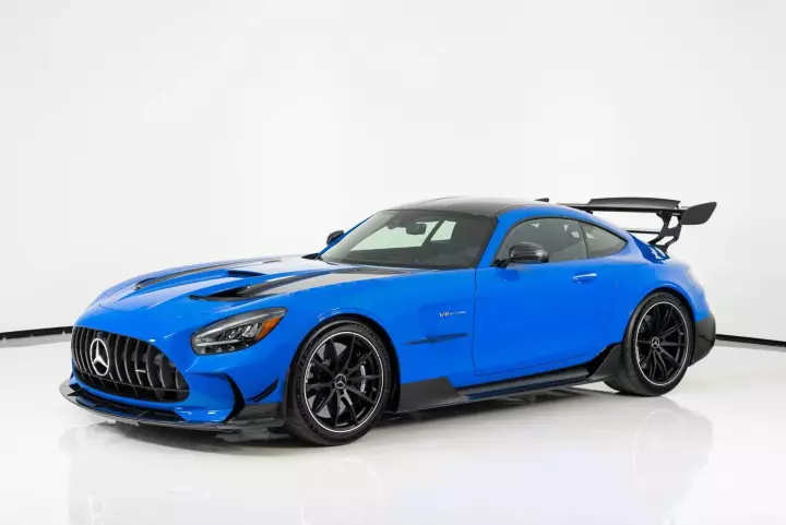Mercedes-AMG GT Black Series painted in Voodoo Blue