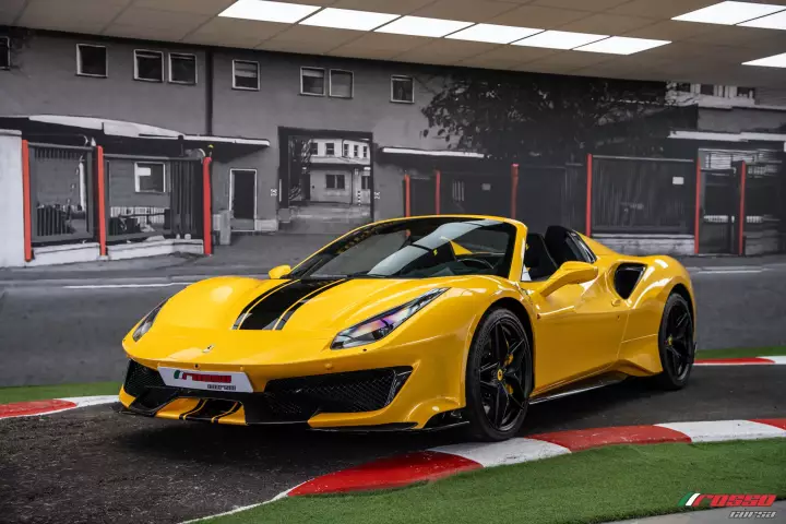 Ferrari 488 Pista Spider painted in Giallo Triplo Strato