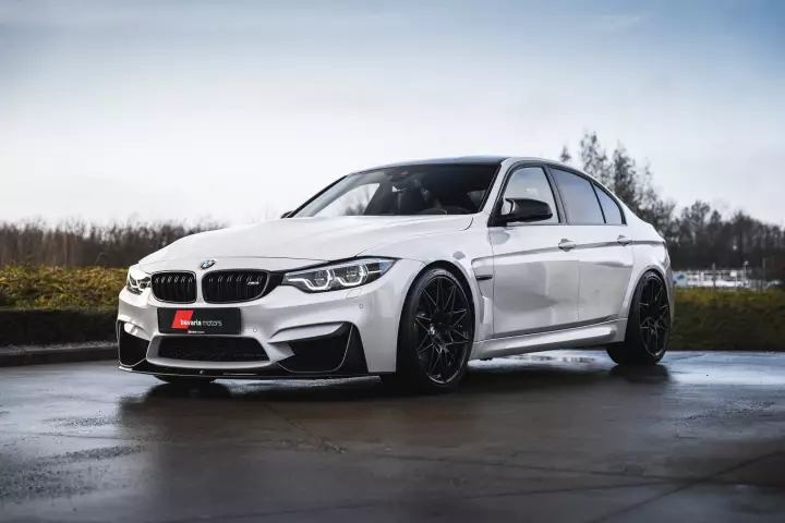 BMW M3 (F80) painted in Mineral White