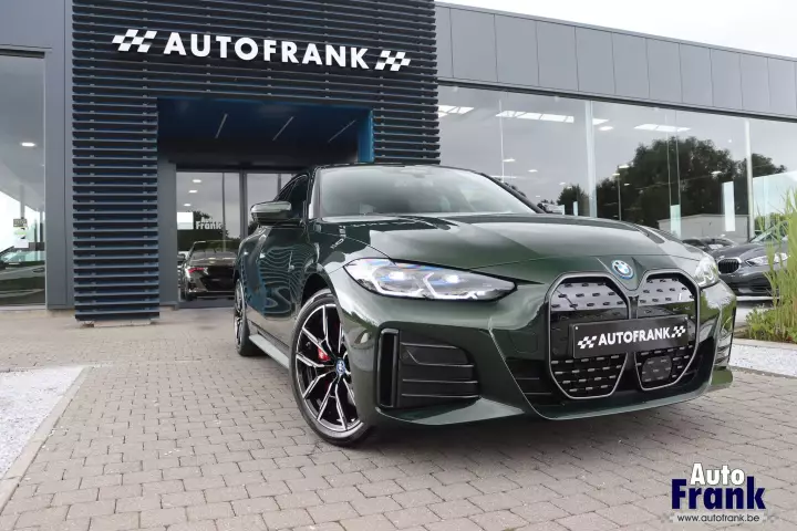 BMW i4 (G26) painted in Sanremo Green