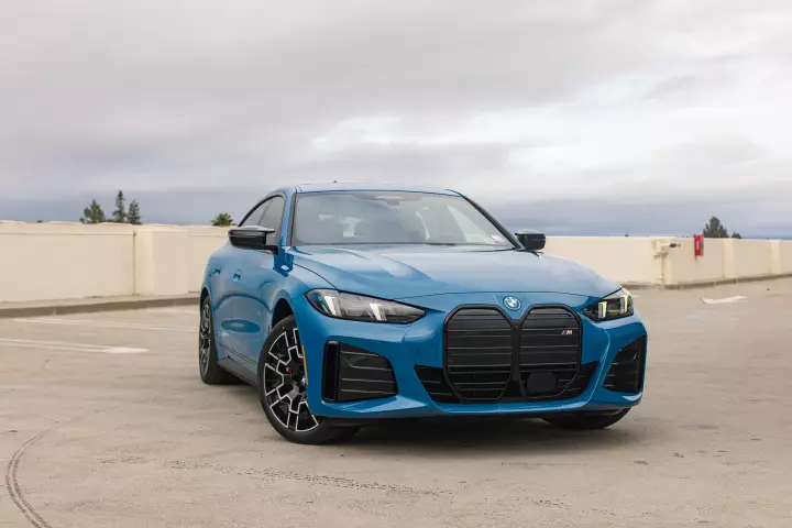 BMW i4 (G26) painted in Laguna Seca Blue