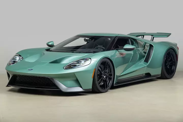 Ford GT (Gen 2) painted in Verde Francesca
