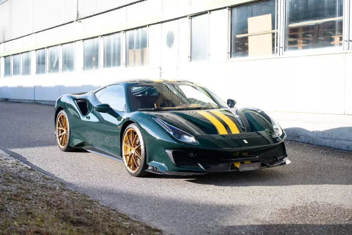 Ferrari 488 Pista painted in Verde British Racing